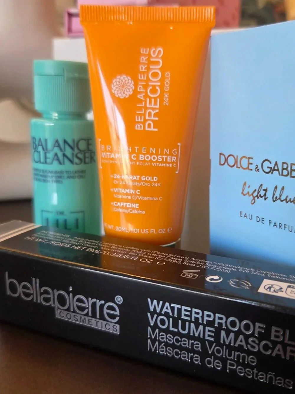 5pc Bundle! Ipsy, Bellapierre, Dolce & Gabbana, Dr Lili Fan